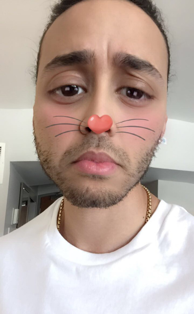 Asi Atrapamos A Prince Royce En Snapchat E News